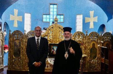 archbishop & Cyprus consul_InPixio